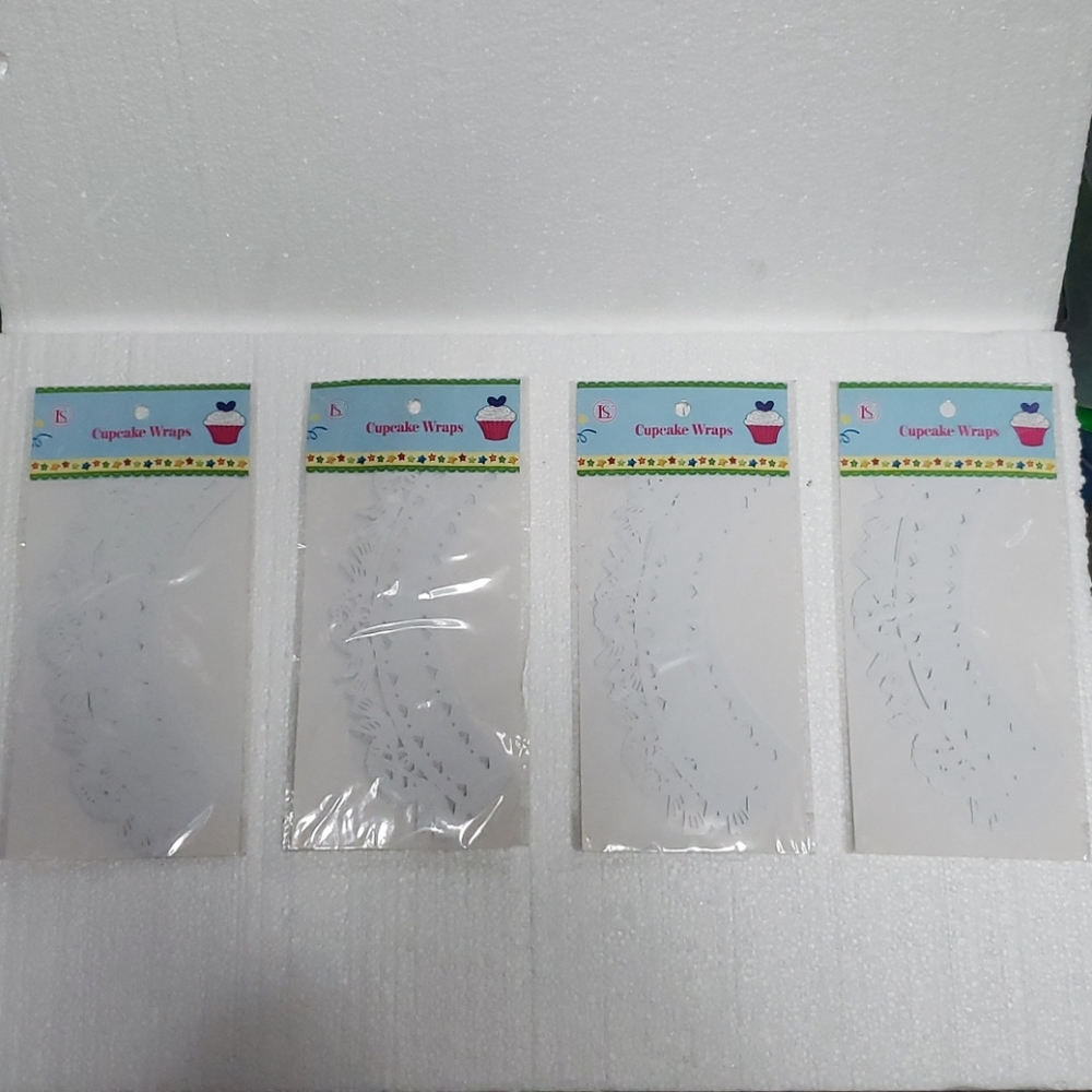 Lot Of 4 Lucky Star Party & Craft Cupcake Wraps
